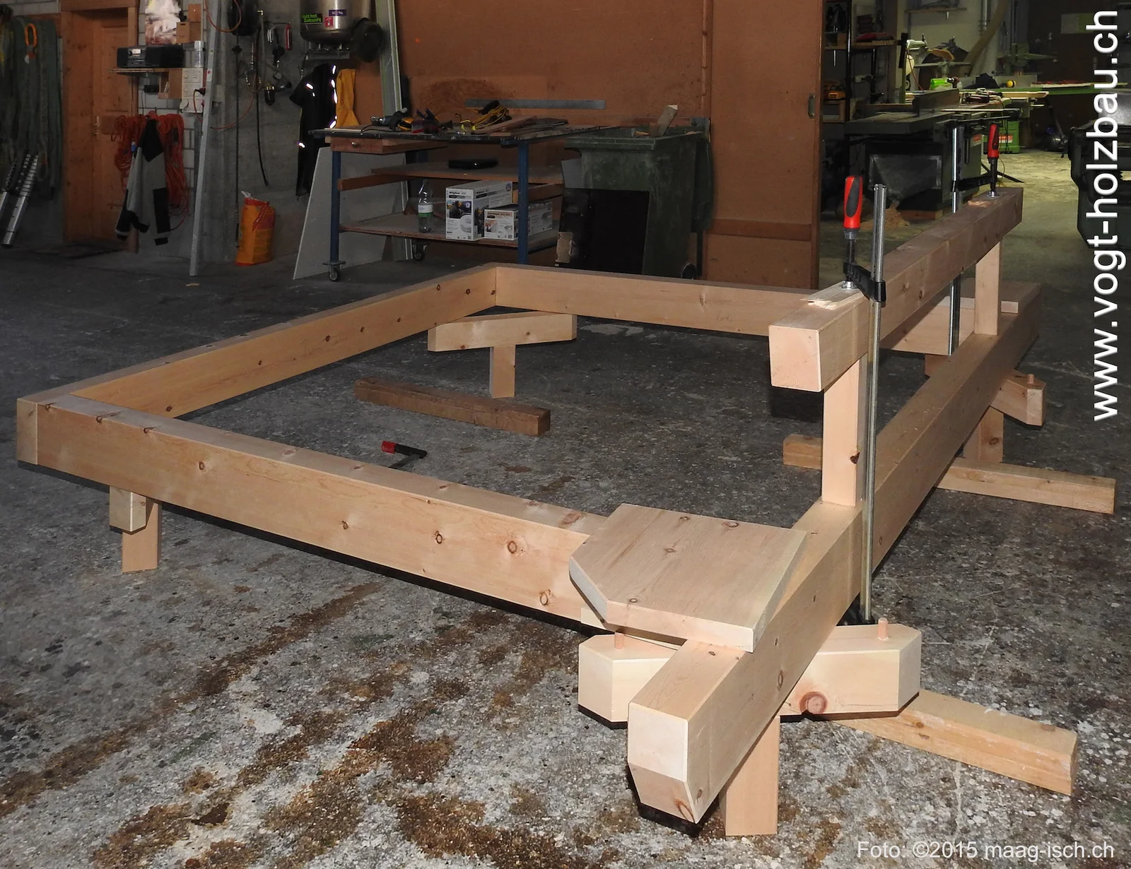 Balkenbett in der Werkstatt