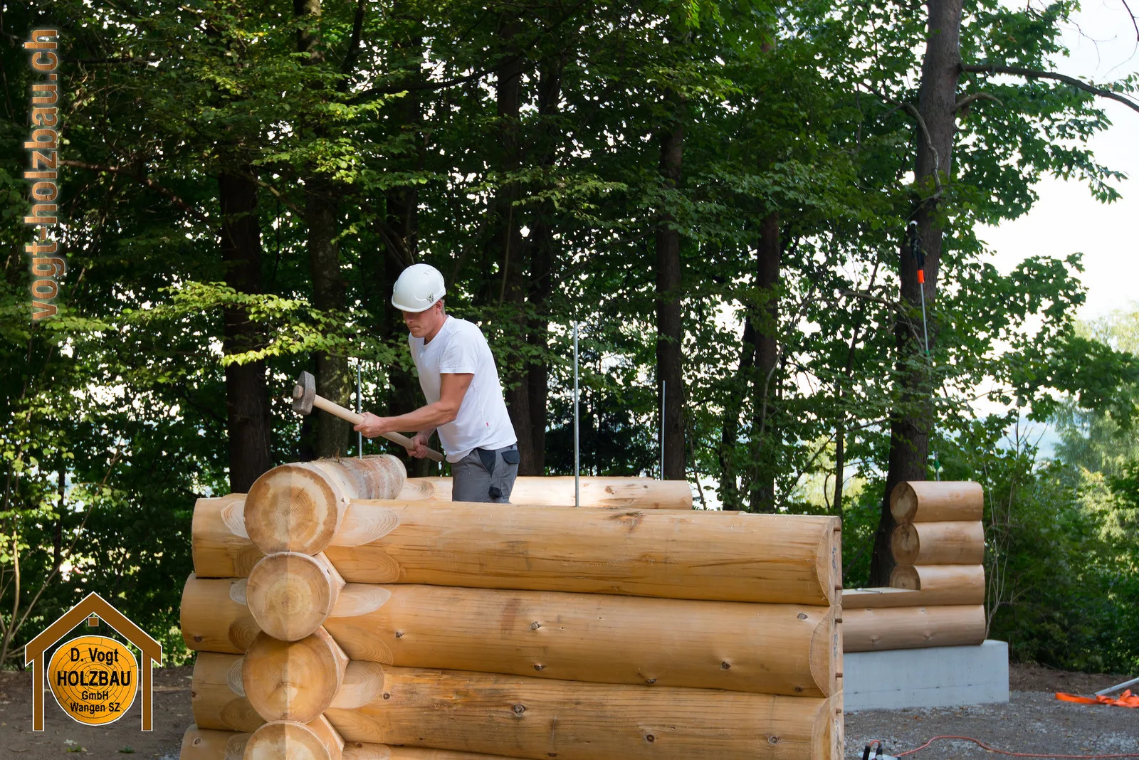 Blockhaus Gruobi: Aufrichte beim Spielplatz in Pfäffikon SZ