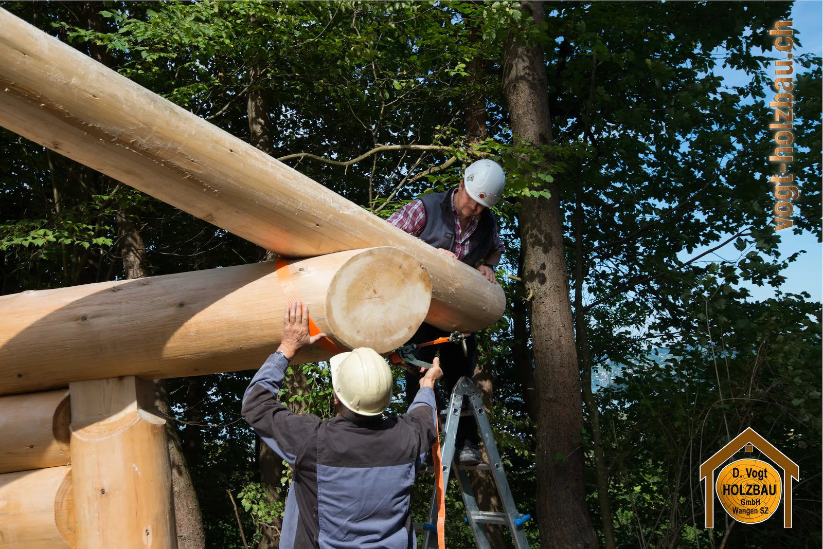 Blockhaus Gruobi: Aufrichte beim Spielplatz in Pfäffikon SZ