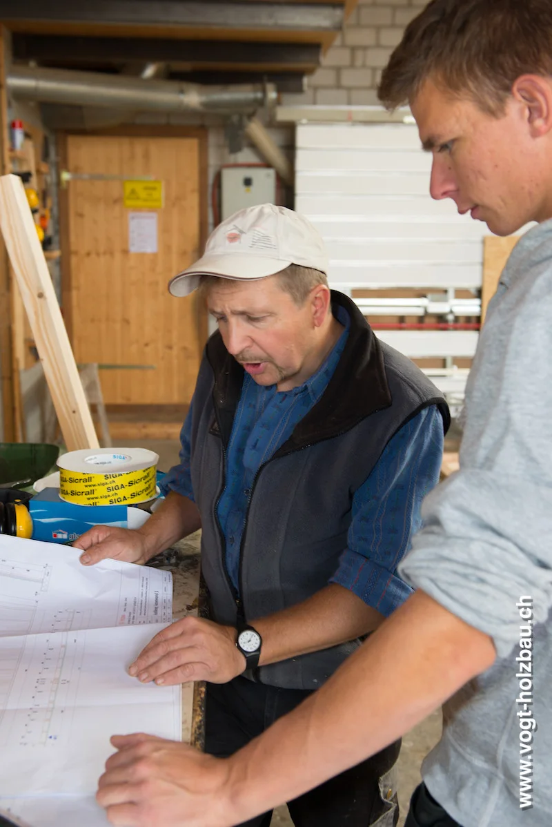 Holzelementproduktion im Werk
