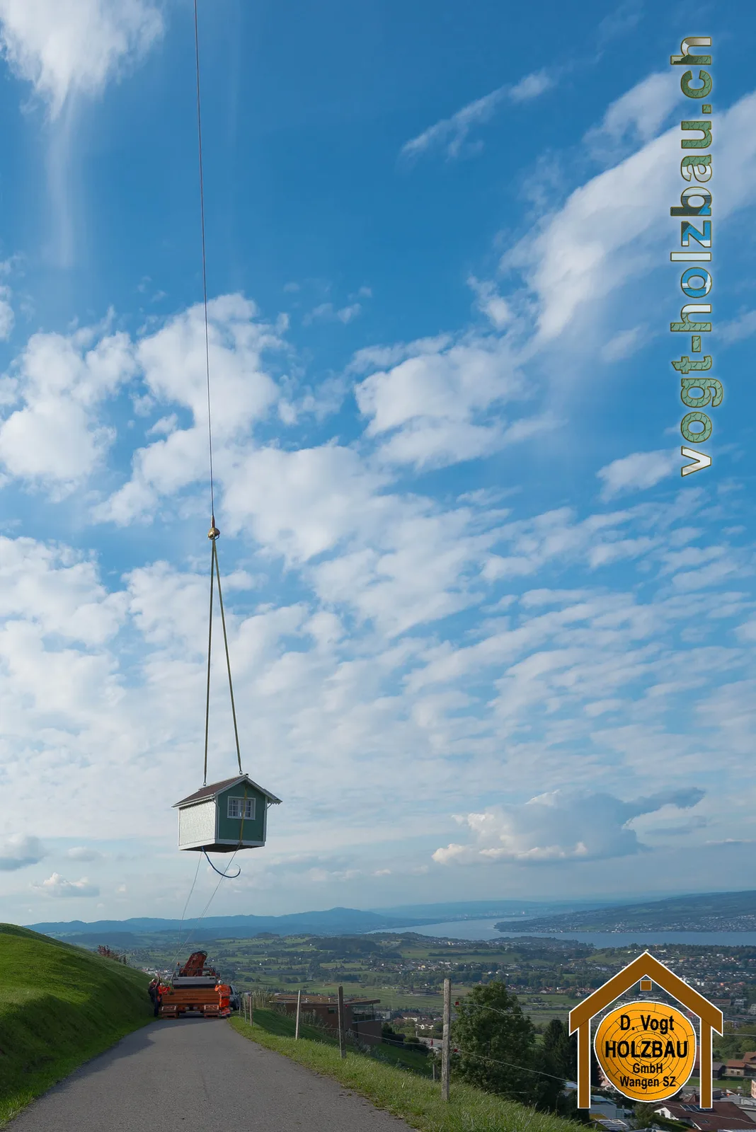 Helitransport des Humidorhauses zum Aufstellort